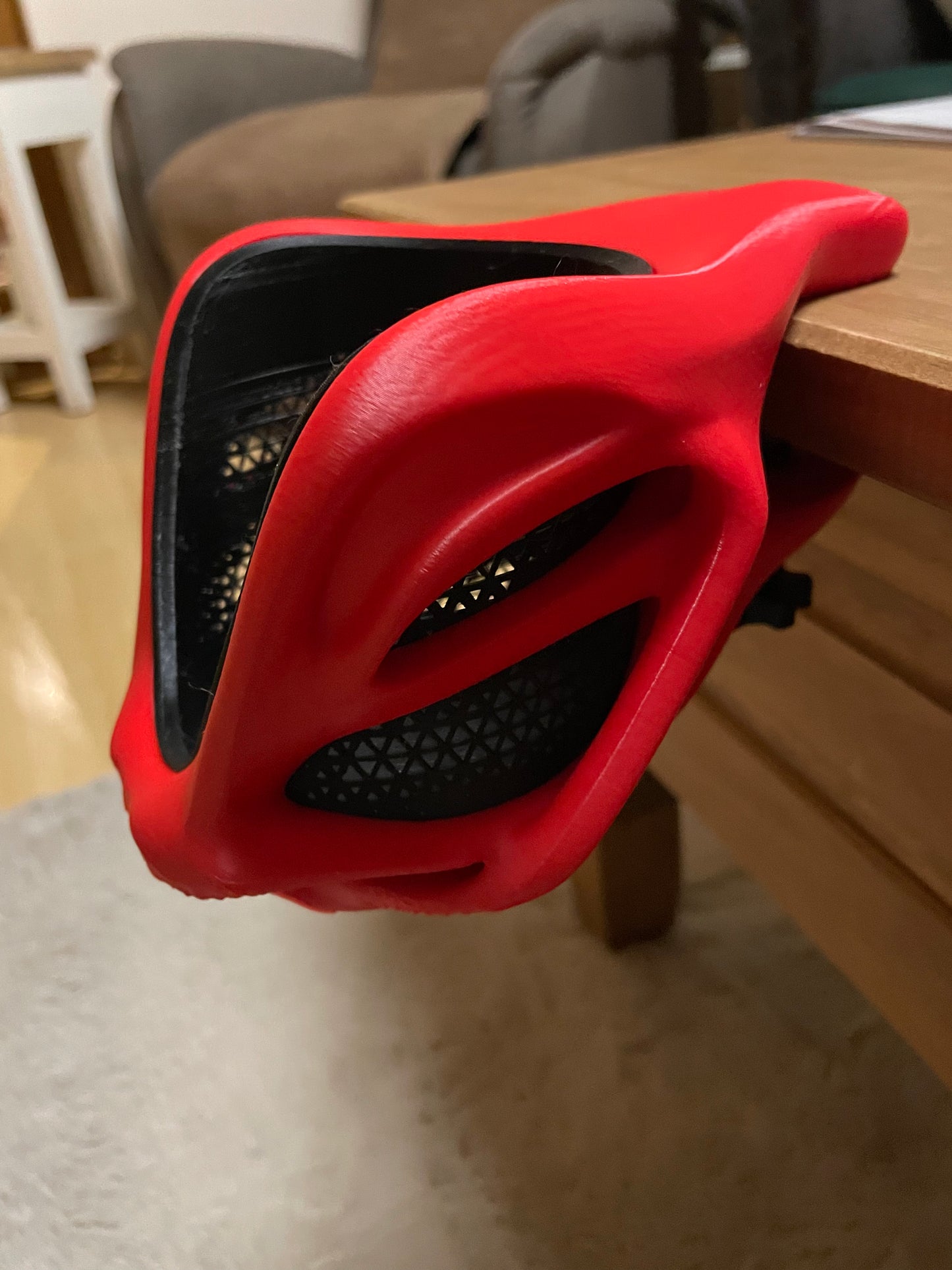 Desk Mug Holder (Adjustable)